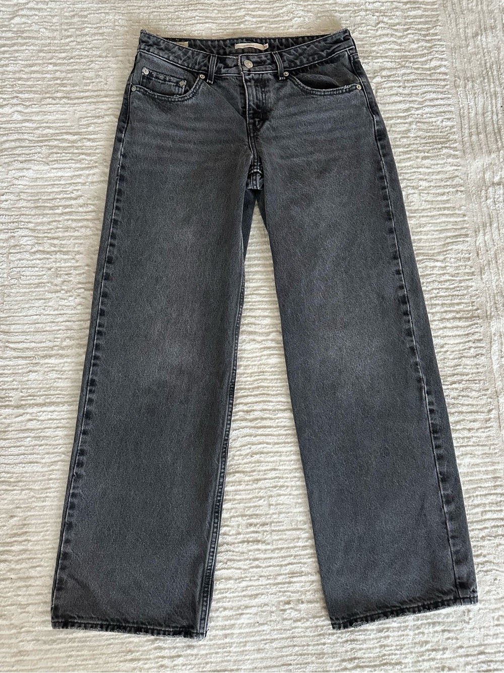 Levi’s Premium Low Loose Jeans – Black Wash – Size 27